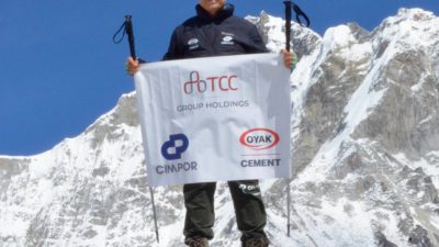 OYAK Çimento Adana Fabrika Direktörü Mustafa Turan, Everest Base Camp